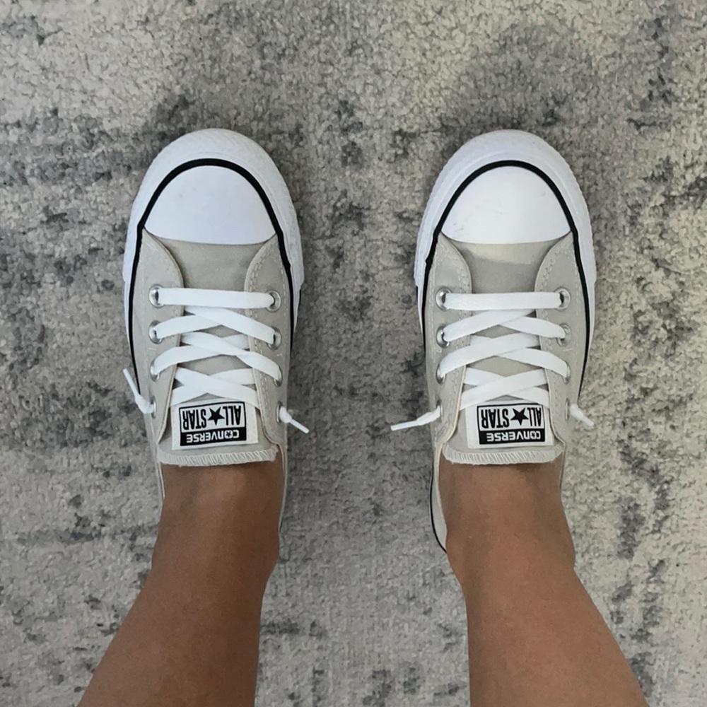 Converse chucks shoreline slip